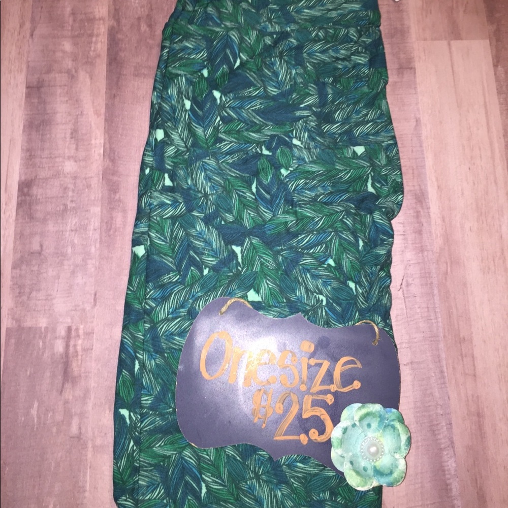 New Lularoe Onesize Leggings 💕